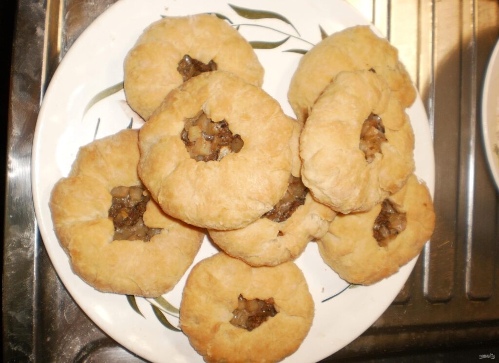 Беляши с мясом в духовке