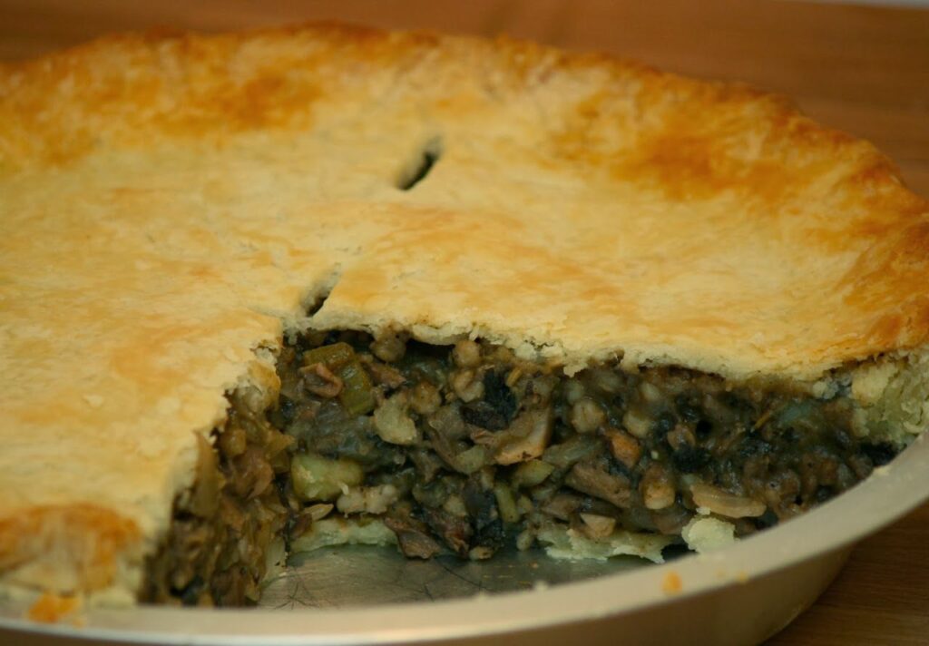 Постный пирог с картофелем и грибами. Вкусно и просто.