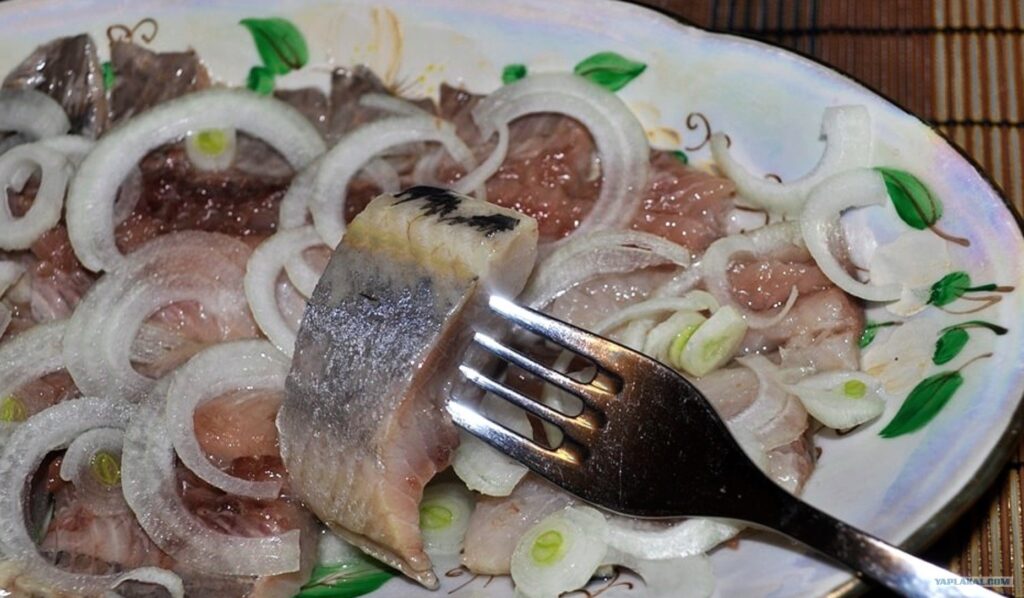 Оригинально! Очччень вкусная селедка по Бородински, рецепт из советского ресторана ВТО.