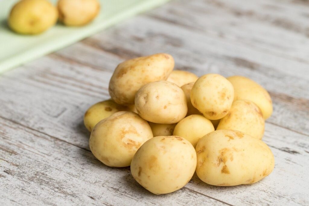 Что приготовить из молодой картошки: простые и легкие рецепты на каждый день