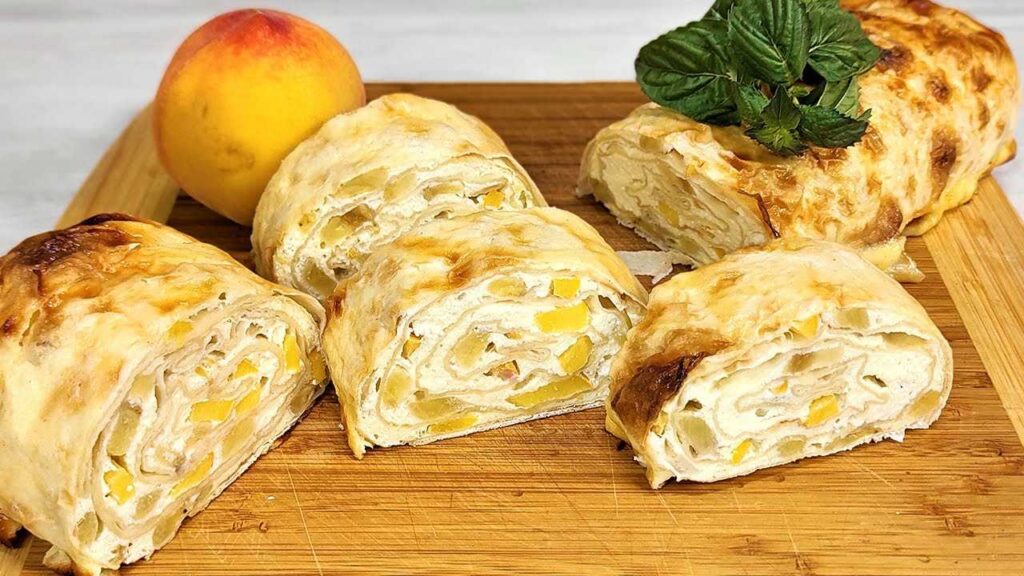 Сладкий рулет из лаваша