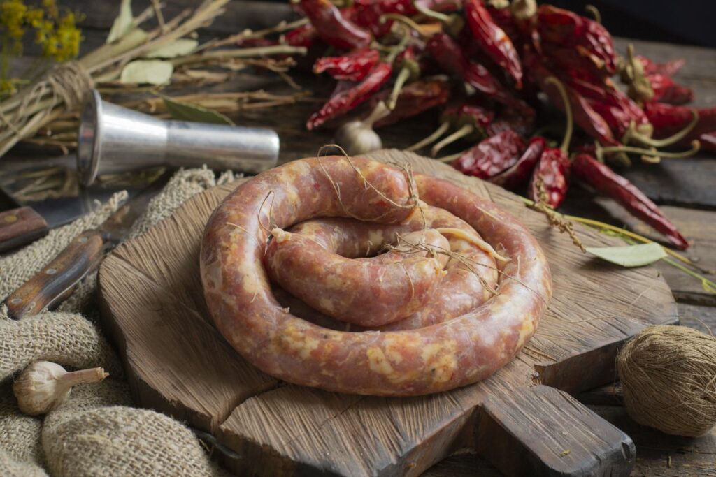 Колбаса домашняя: кладем 100 процентов мяса без лишних добавок