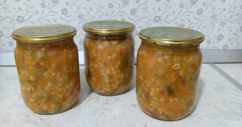 Ароматный рассольник с перловкой на зиму: ваш вкусный запас для уютных обедов