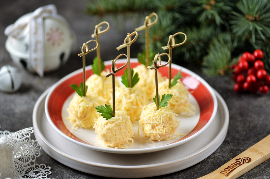 Вкусные закуски из сыра: варианты блюд для разнообразия меню
