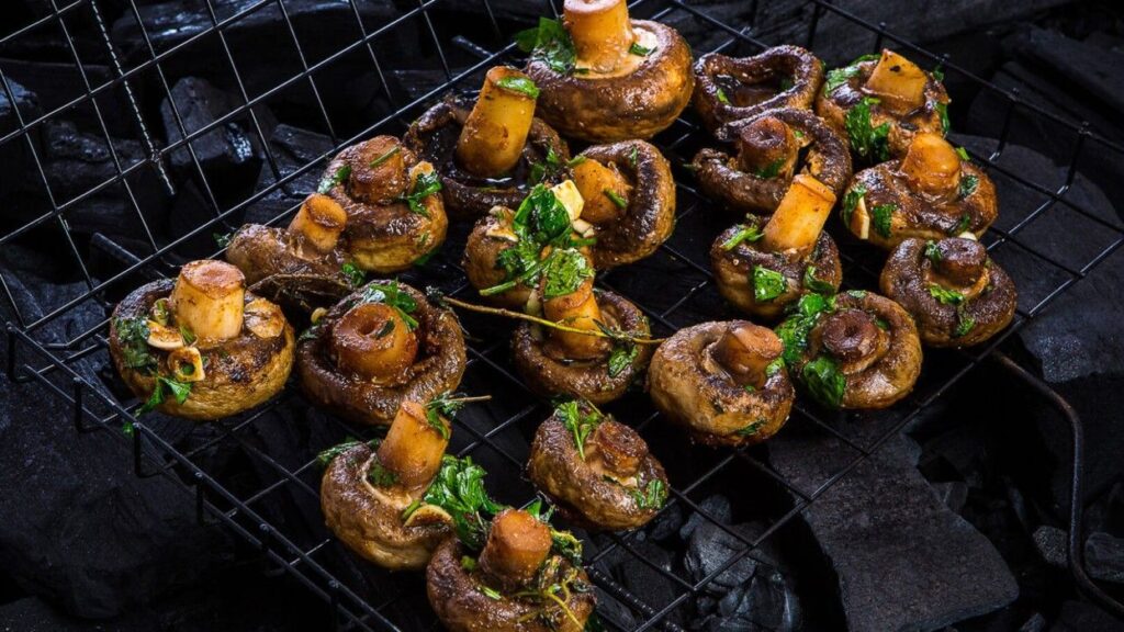 Шампиньоны на гриле: сочные, ароматные, с хрустящей корочкой