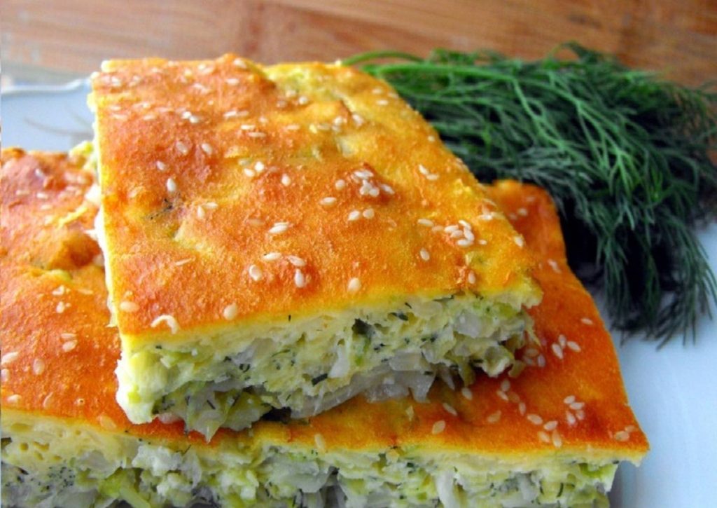 Ленивый капустный пирог в духовке