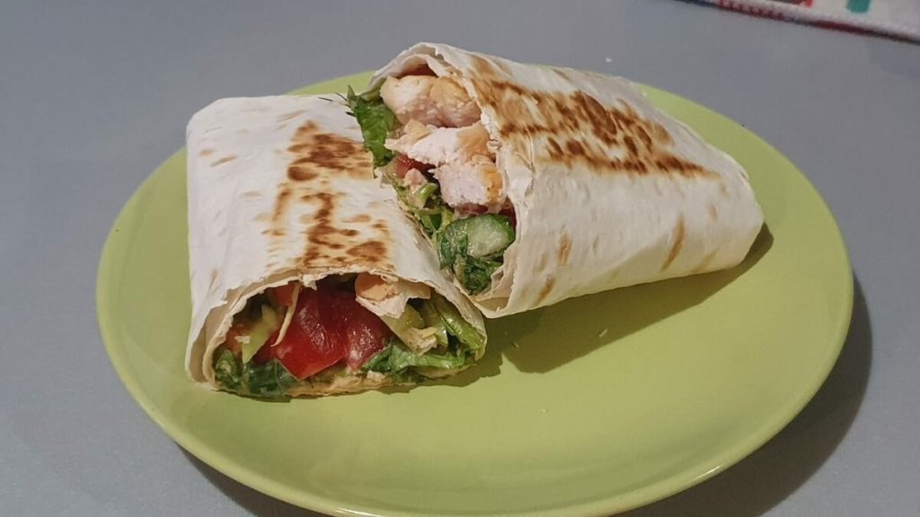 Шаурма с курицей в домашних условиях