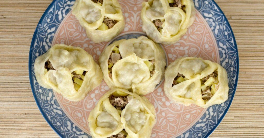 Манты с картошкой