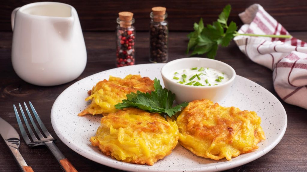 Драники с начинкой из сыра