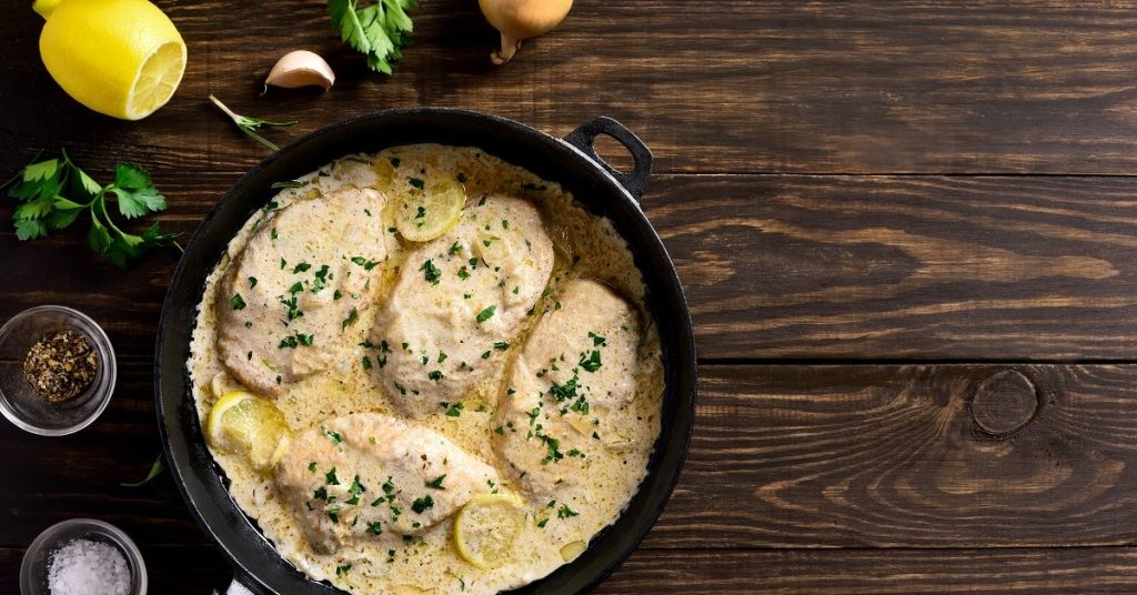 Курица в чесночно-сливочном соусе