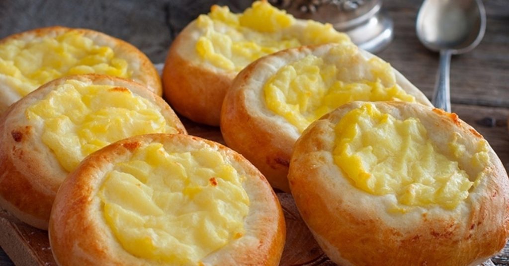 Ватрушки с сыром в духовке