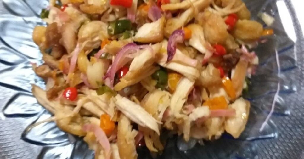 Сытный салат с мясом без майонеза: вкусно и полезно