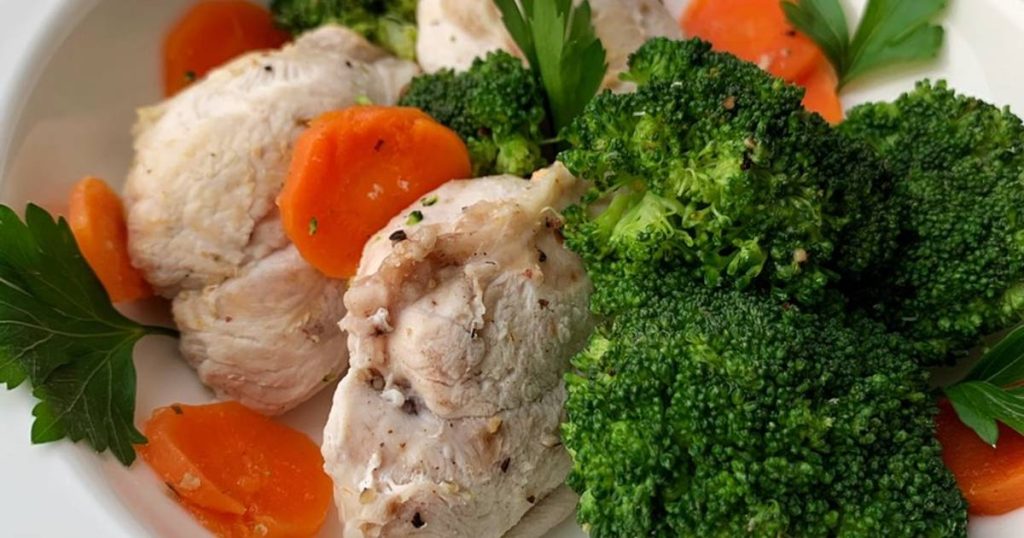 Индейка с овощами на пару