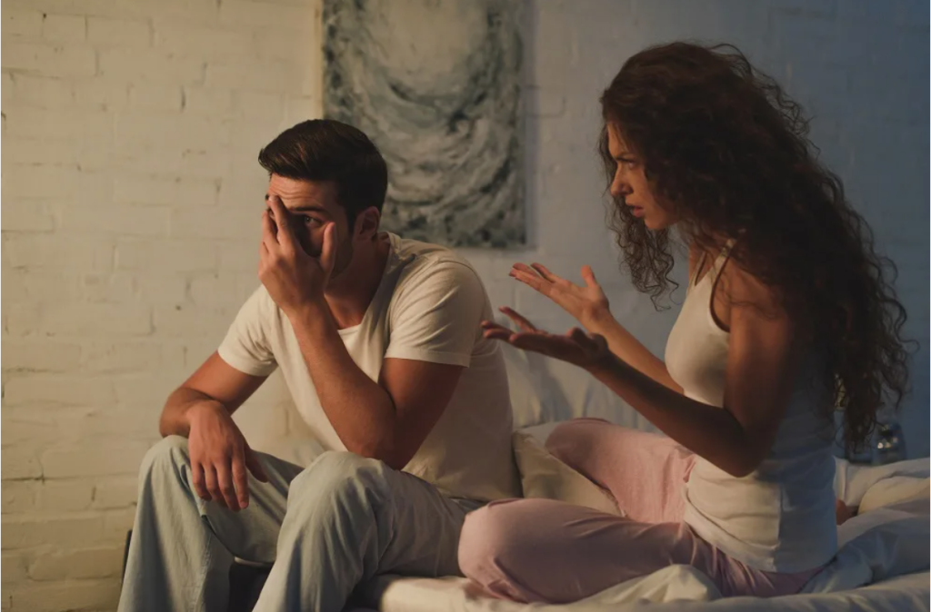 Секс-терапевт с 45-летним стажем раскрыла, почему люди изменяют: есть только одна причина