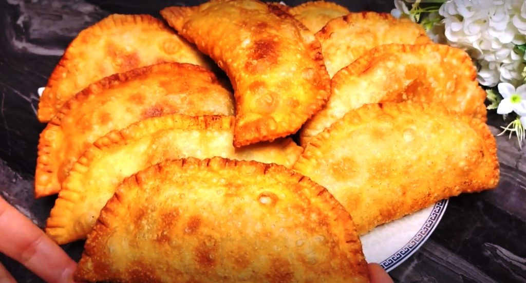 Чебуреки на заварном тесте