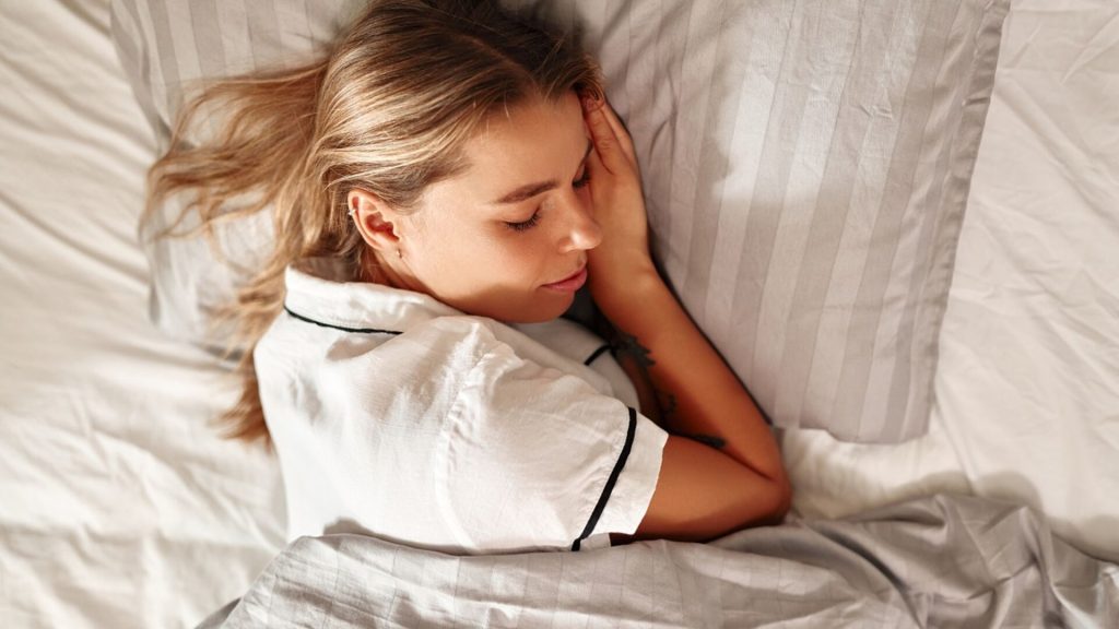 Как фазы цикла влияют на настроение, питание, физическую форму