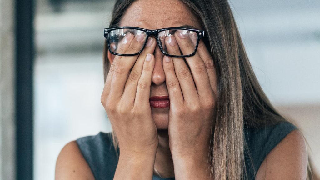 От сухости, зуда и помутнения: 7 витаминов, необходимых для здоровья глаз