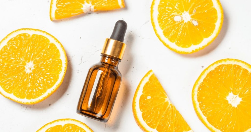 Заряд витаминов: как правильно использовать сыворотку с витамином С в уходе