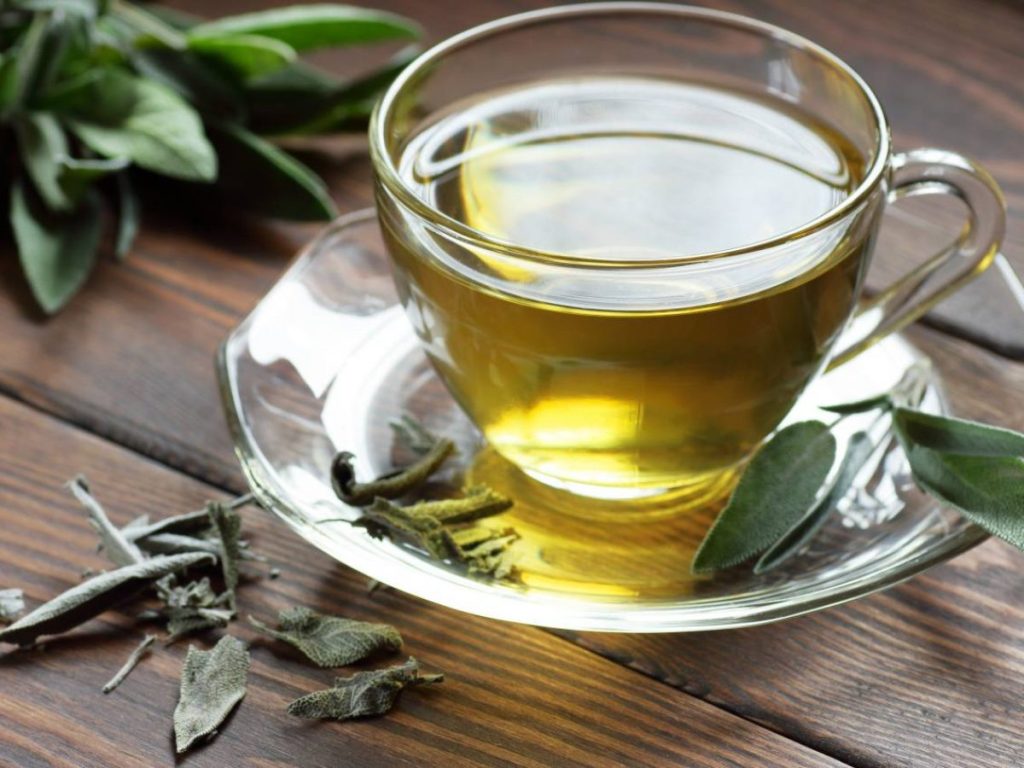 Не только зеленый чай: 6 фруктов и ягод с высоким содержанием антиоксидантами для здоровья кишечника и сердца