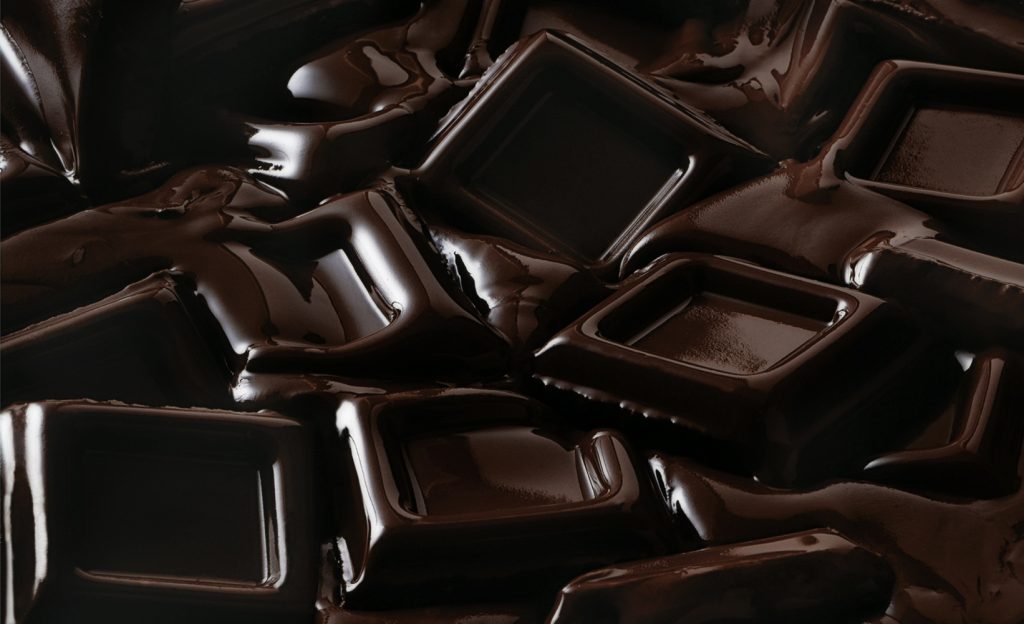 Темный шоколад: как он влияет на мозг, иммунитет и состояние кожи