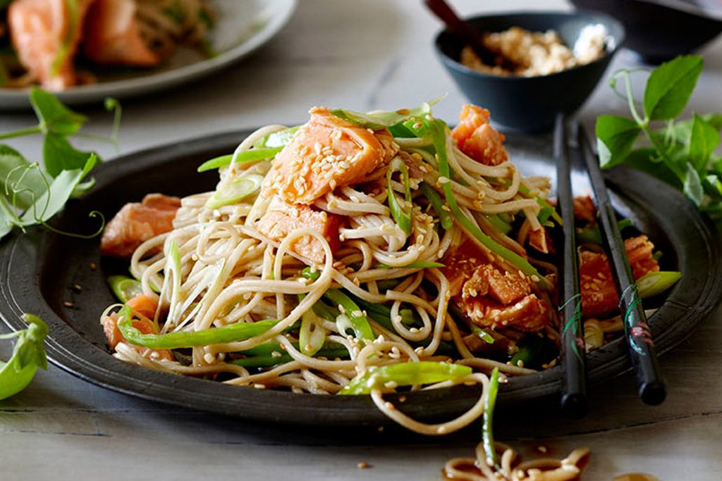 Соба с соусом из хереса и сыром пармезан